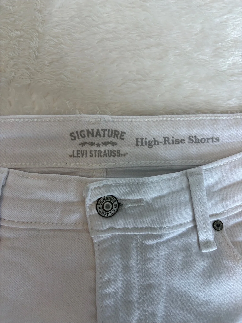 Signature by Levi Strauss High Rise Distressed Denim Shorts | Size 12 W31